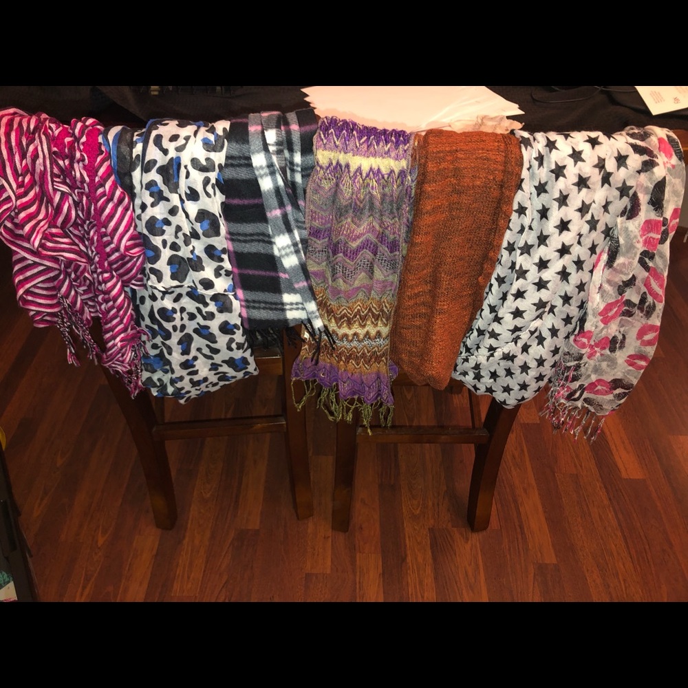 7 scarfs bundle